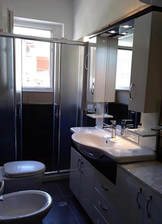 Appartamento 1+1 in affitto Via Gjon Buzuku, (Via di Dibra) Prezzo: 450 euro