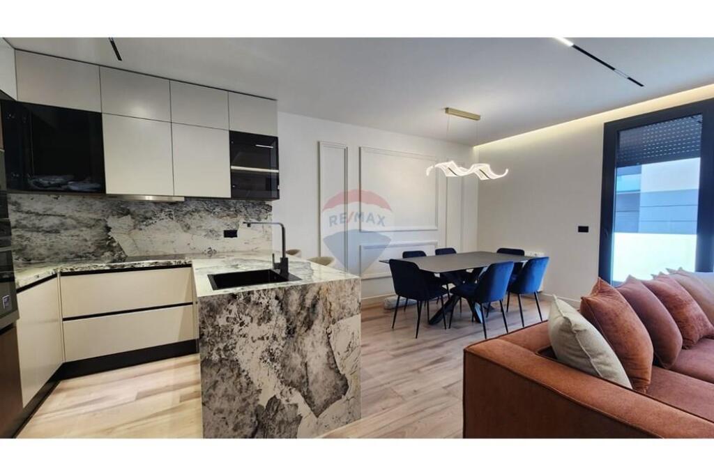 APARTAMENT 2+1+2 PER QIRA PRANE TEG
