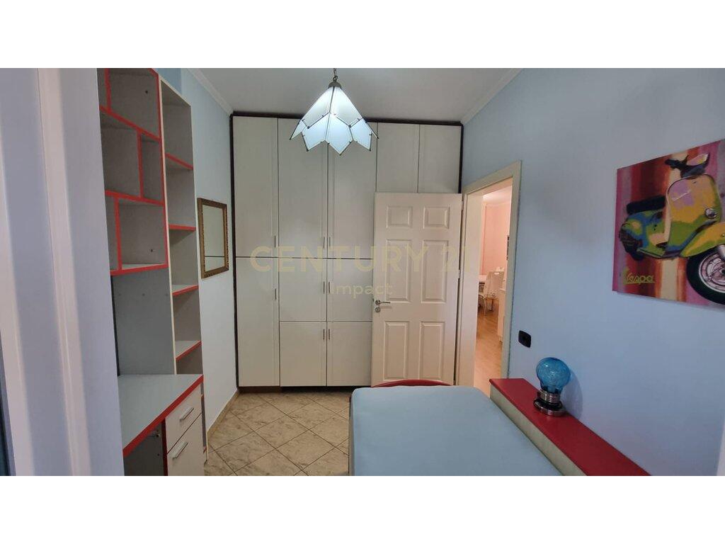 LEDA (Impact121457) Apartament 2+1 Me Qira në Rrugën Mihal Grameno, Tiranë - 700€!