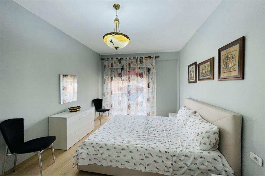 Apartament 2+1 me qira te Fusha e Aviacionit!