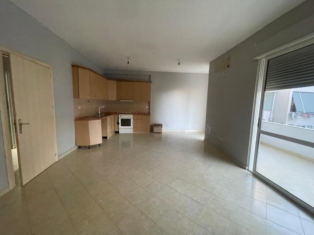 Apartament me qera 2+1 bosh