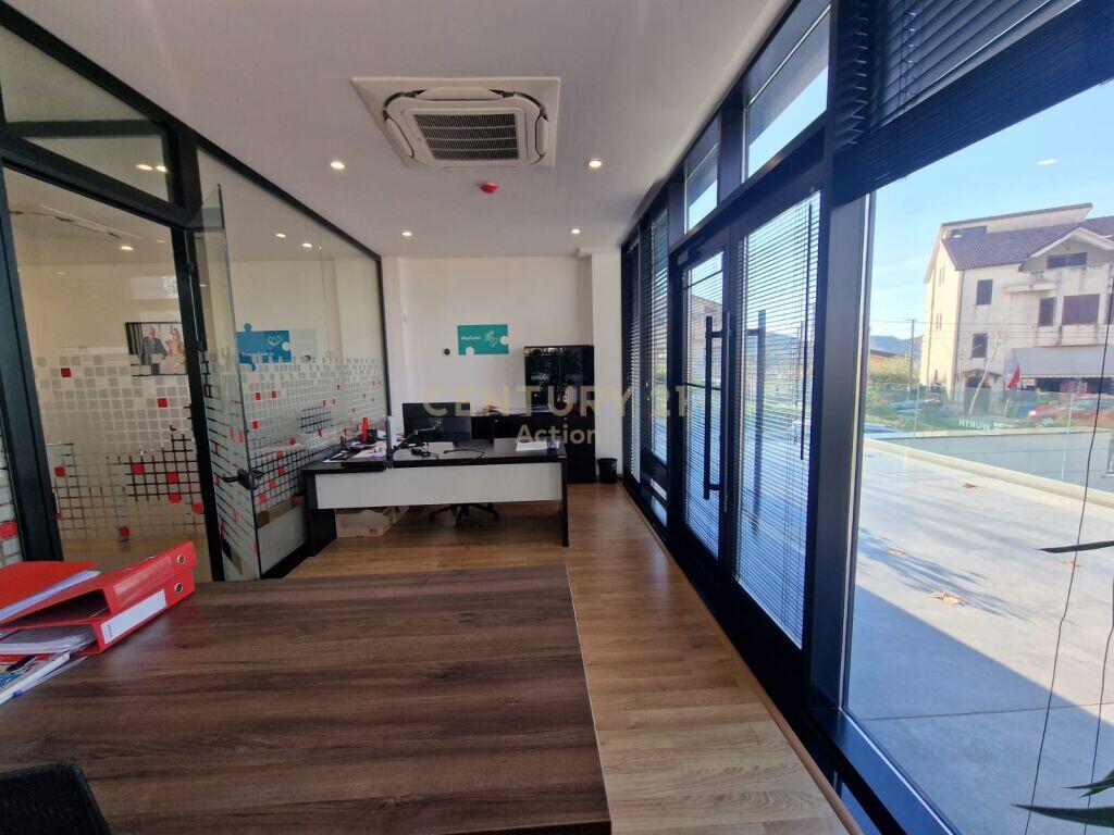 LEDA (Action105534) AFFITTASI EDIFICIO DI SERVIZIO DI 5 PIANI, SAUK I RI - TIRANA ‼️ Prezzo su richiesta /Mese