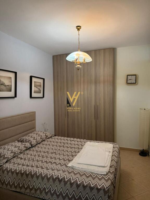 JEPET APARTAMENT 2+1+ BLK ME QERA TE VILA L, ASTIR 550 EURO