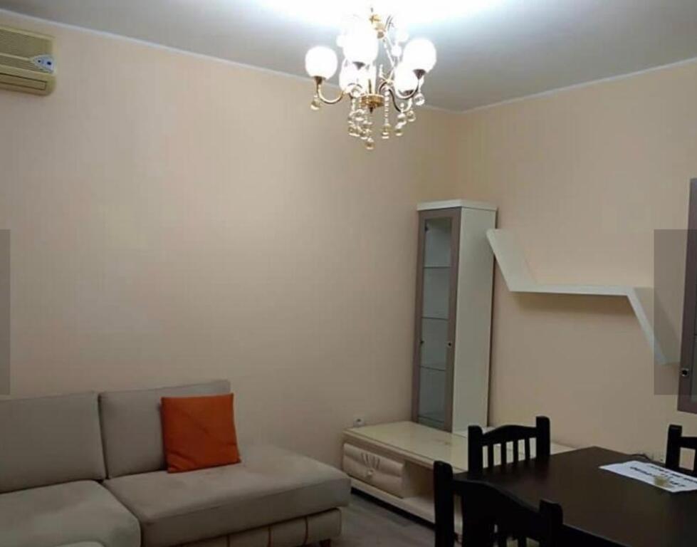 Appartamento 1+1 in affitto Via Gjon Buzuku, (Via di Dibra) Prezzo: 450 euro