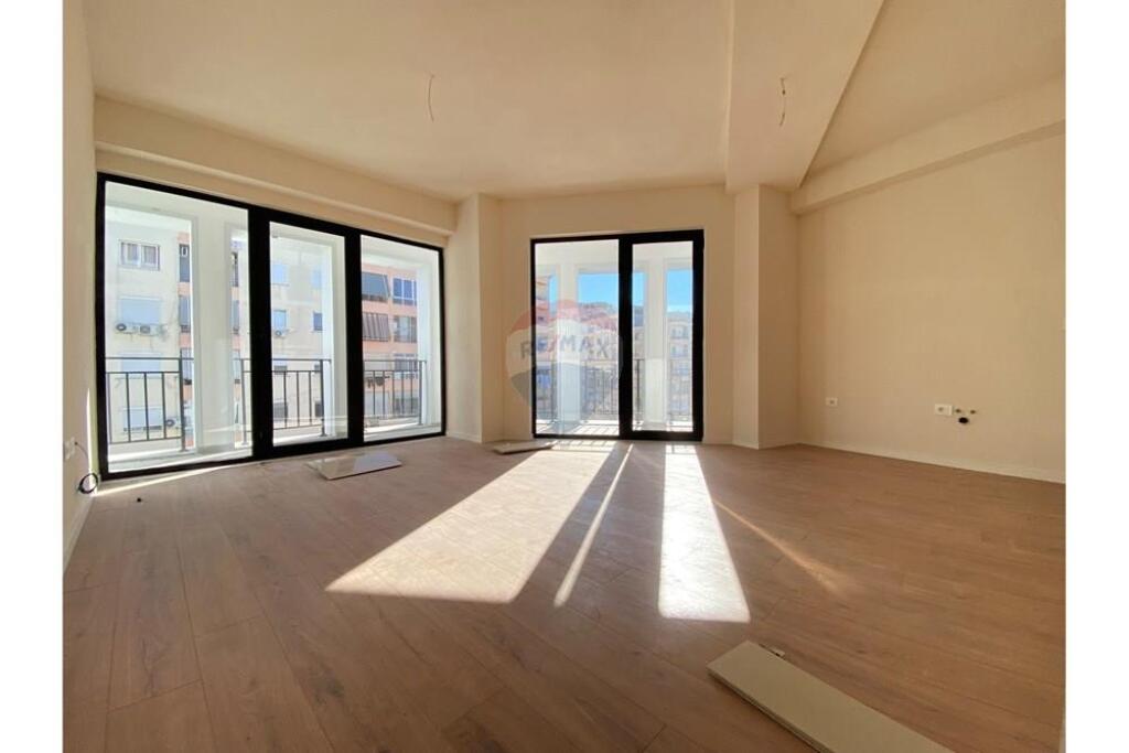 Super apartament 2+1 tek Urban Gate!