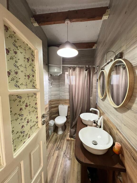 Apartament 2+1 ne shitje, Siri Kodra.