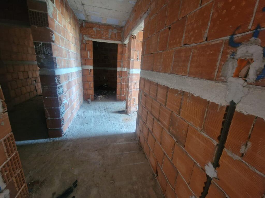 Shitet apartament 2+1 ne Kompleksin ne ndertim "Shehu Residence" ne Paskuqan
