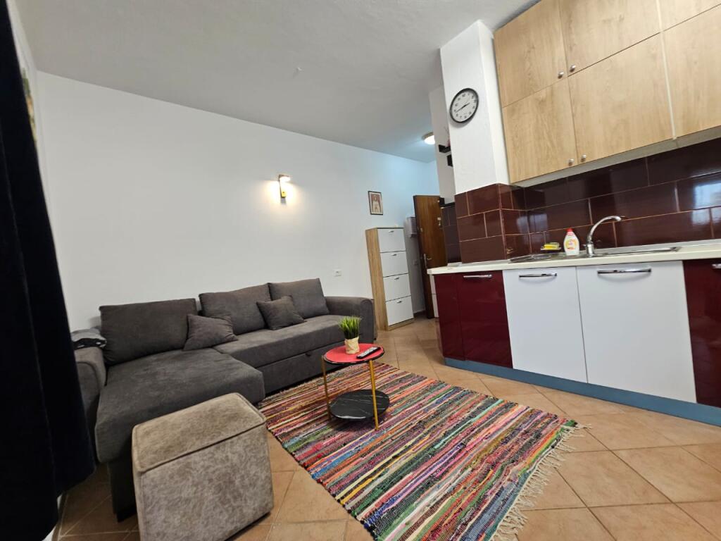 🏠 Jepet me qira apartament 1+1 – pranë Concord Center, Tiranë