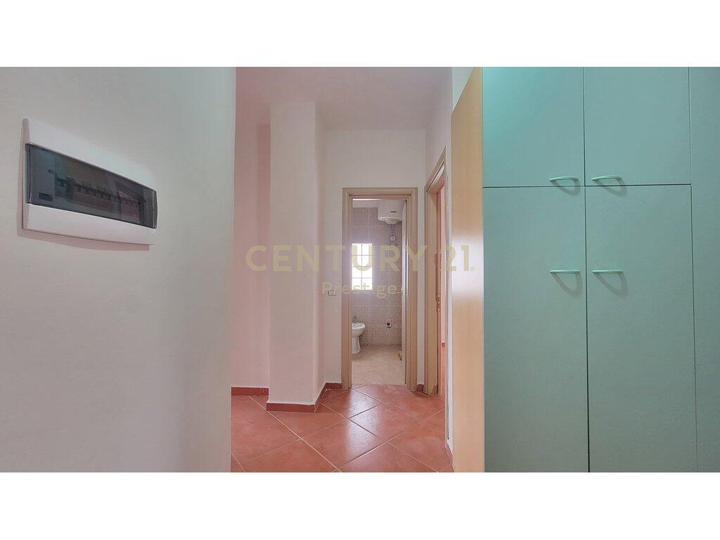 Apartament 3+1+2 me Qira – Pranë Shkollës së Baletit, Tiranë