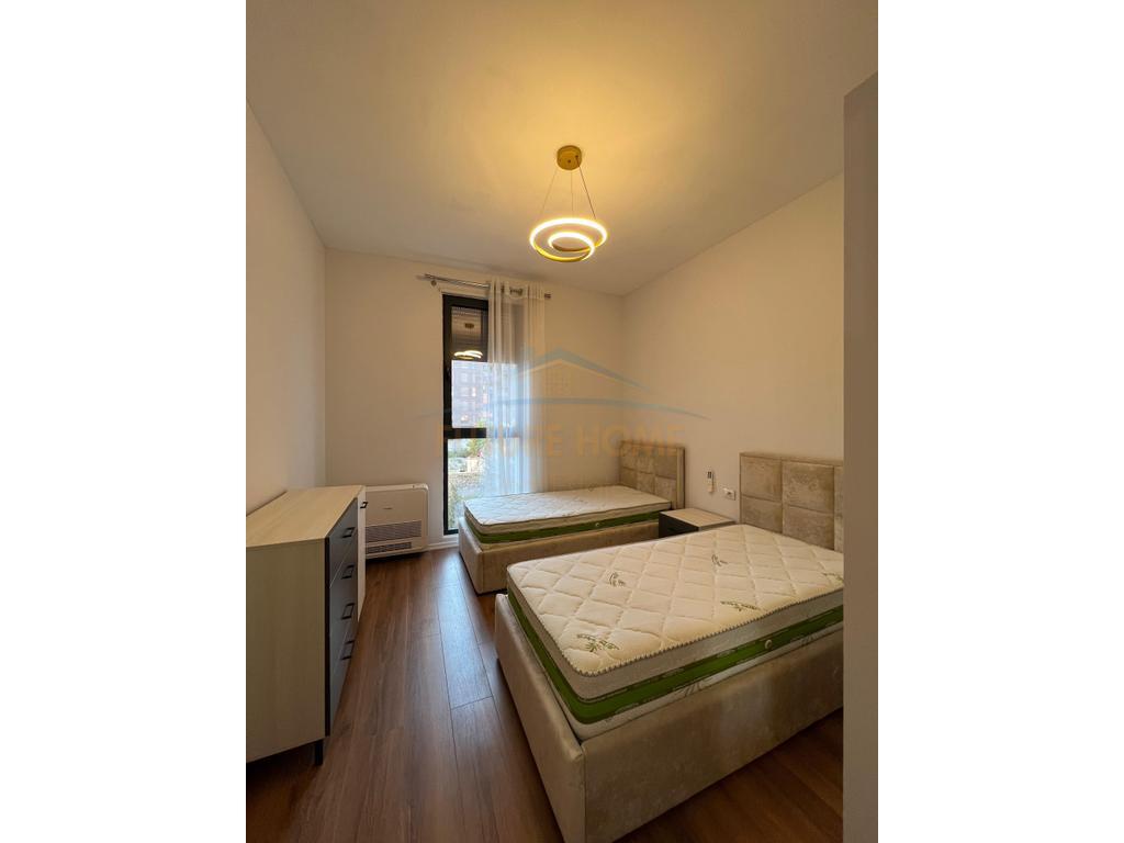 In vendita, Appartamento 2+1+2, Complesso Asl 2, Tirana.