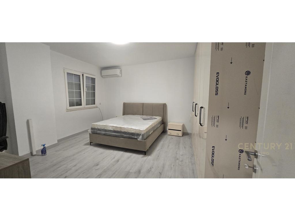 Apartament 2+1 për Qira – I Investuar në Unazën e Re, Astir
