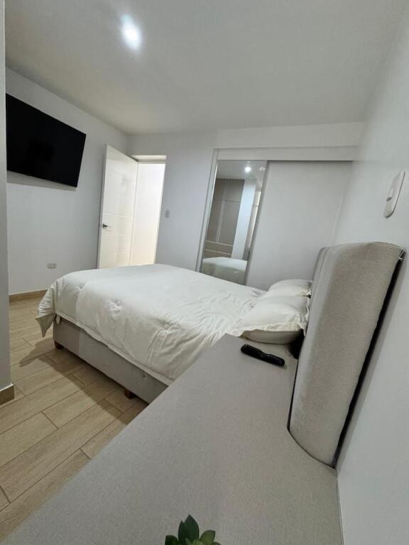 Apartament me Qera 1+1+post parkimi tek Univers City (ID B2101248) Tirane