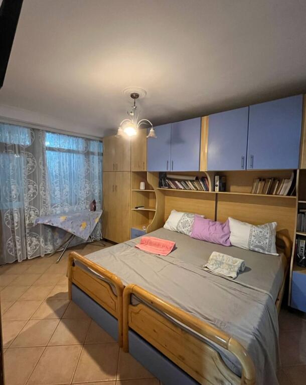 Jepet Me Qera Apartament 2+1+1 Ballkon