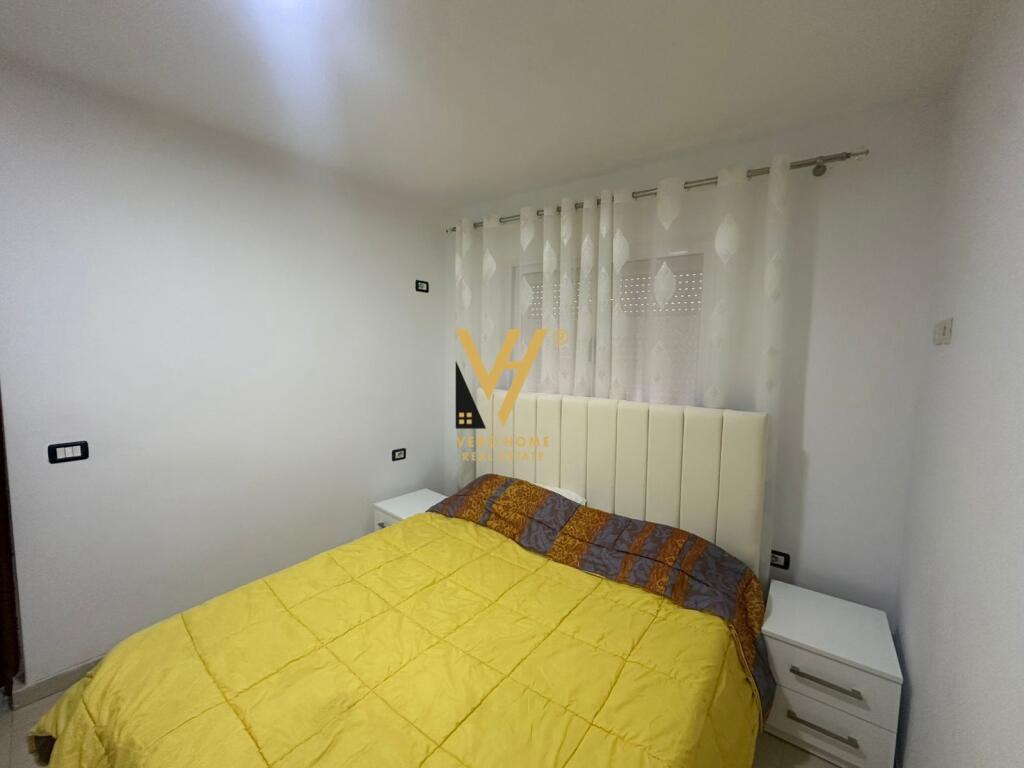 JEPET APARTAMENT 1+1+VERANDE ME QIRA TE RRUGA MINE PEZA 60.000 LEKE