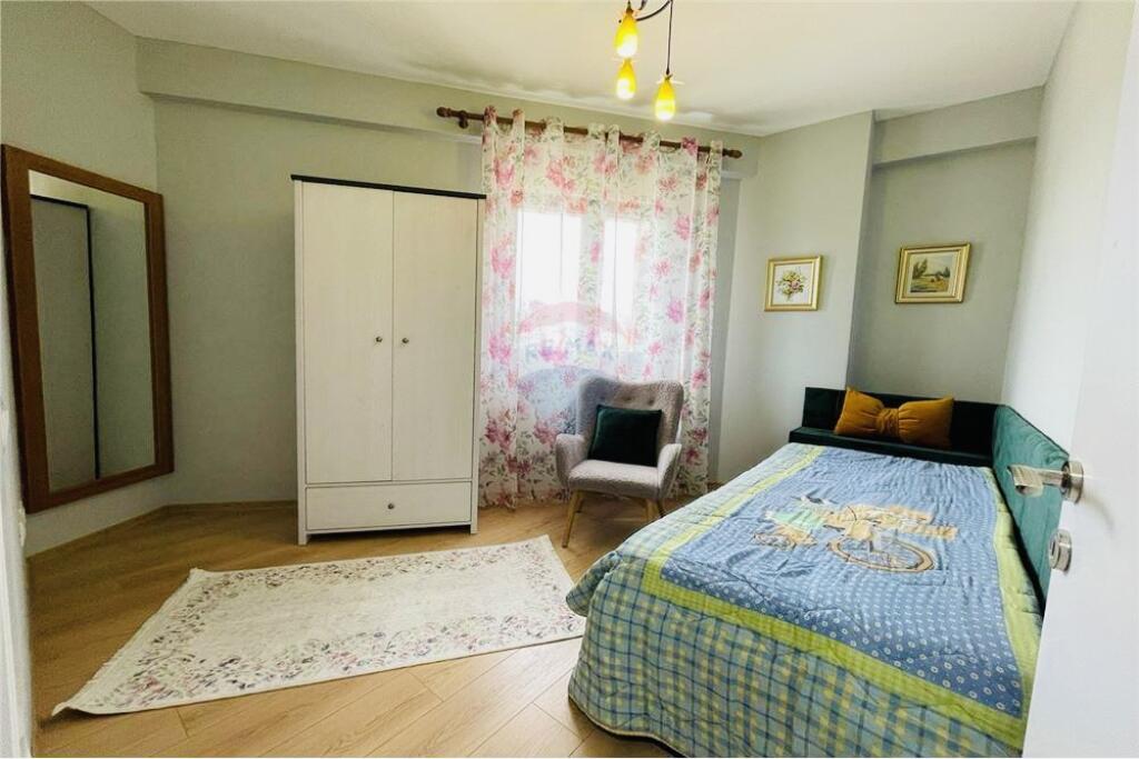 Apartament 2+1 me qira te Fusha e Aviacionit!