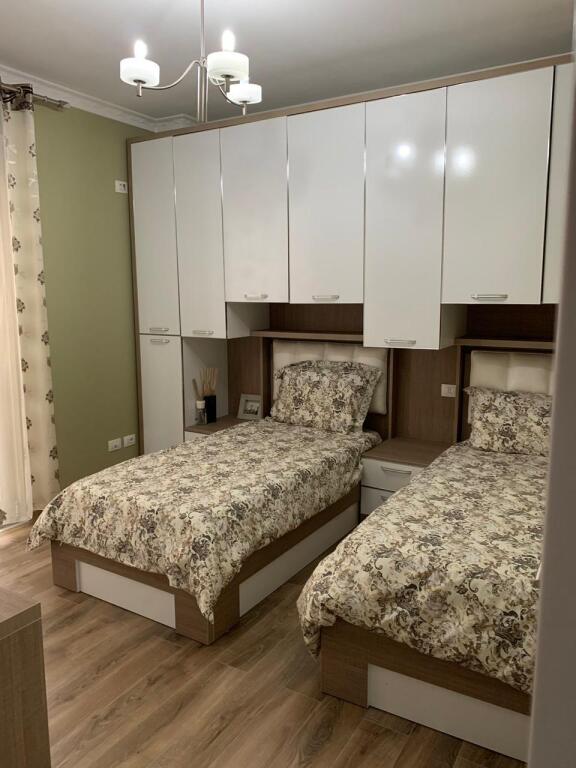 Appartamento 3+1+2 con posto auto in affitto, Vicino al Radisson, Lago Secco