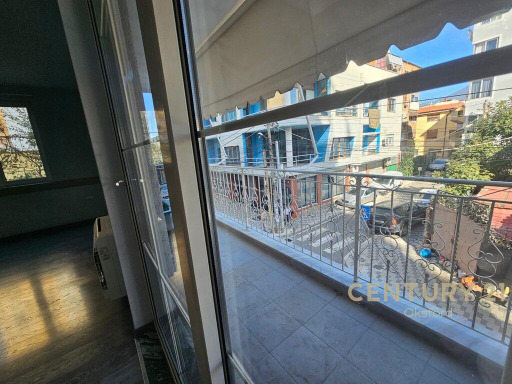 Due Piani in Affitto per Uffici – Presso 21 Dhjetori, Tirana