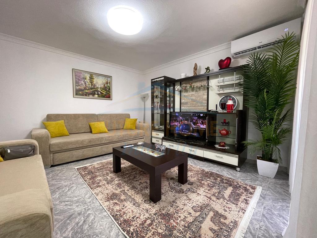 Rent, Apartment 1+1, Bardhyl Street, Tirana.