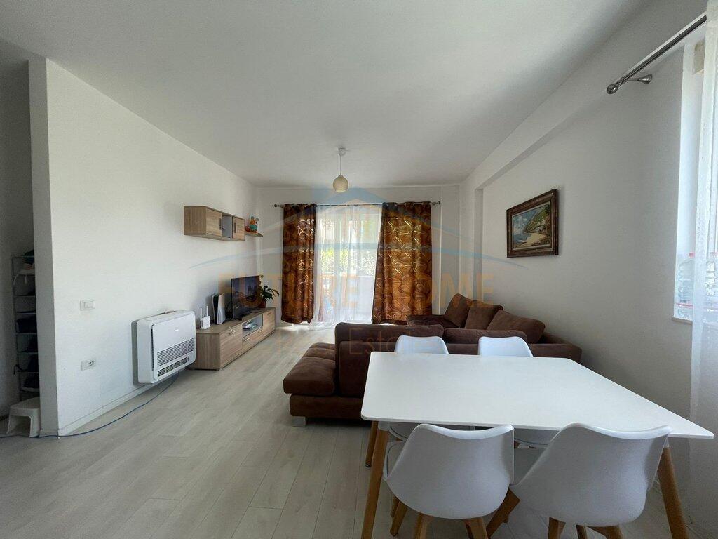 Qira, Apartament 2+1 Liqeni i Thate Kompleksi FZ, Tiranë.