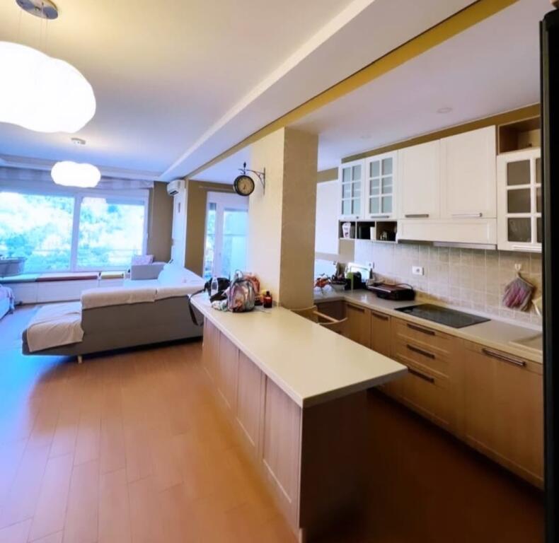 REZIDENZA KODRA E DIELLIT 1 Vendiamo super appartamento duplex 2+1+2
