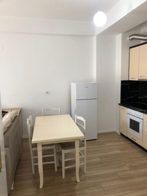 🏢 Apartament 2+1 me qira – Kompleksi Kontakt, Ali Demi