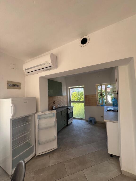 Jepet me qira apartament 3+1 Qytet Studenti