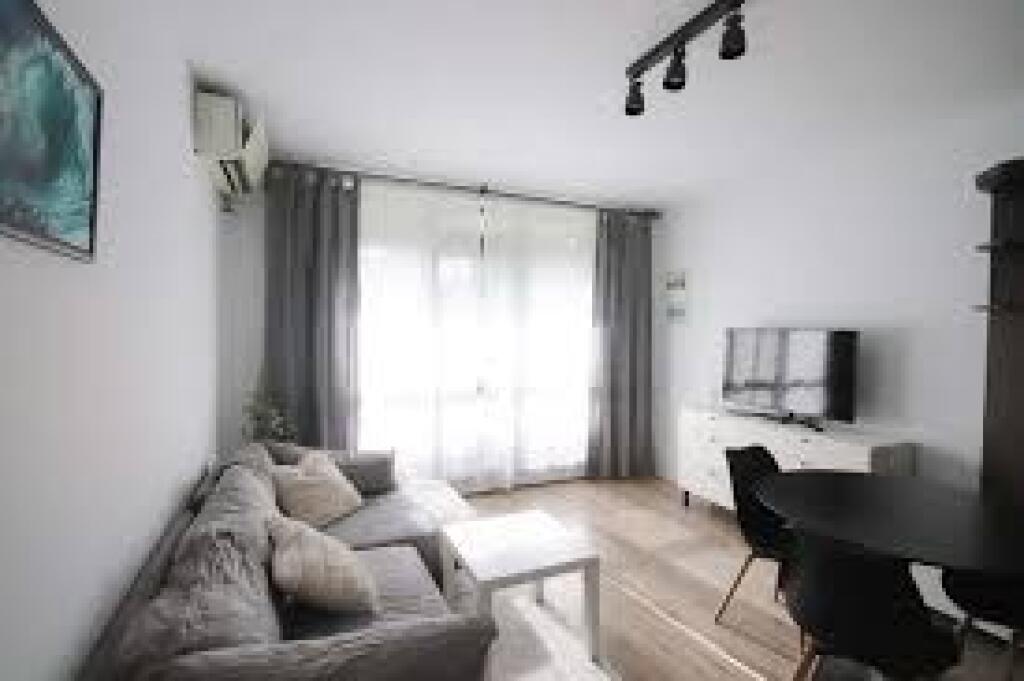 Apartament Me Qera 1+1+Post Parkimi Tek 5 Maji (ID B2101235) Tirane