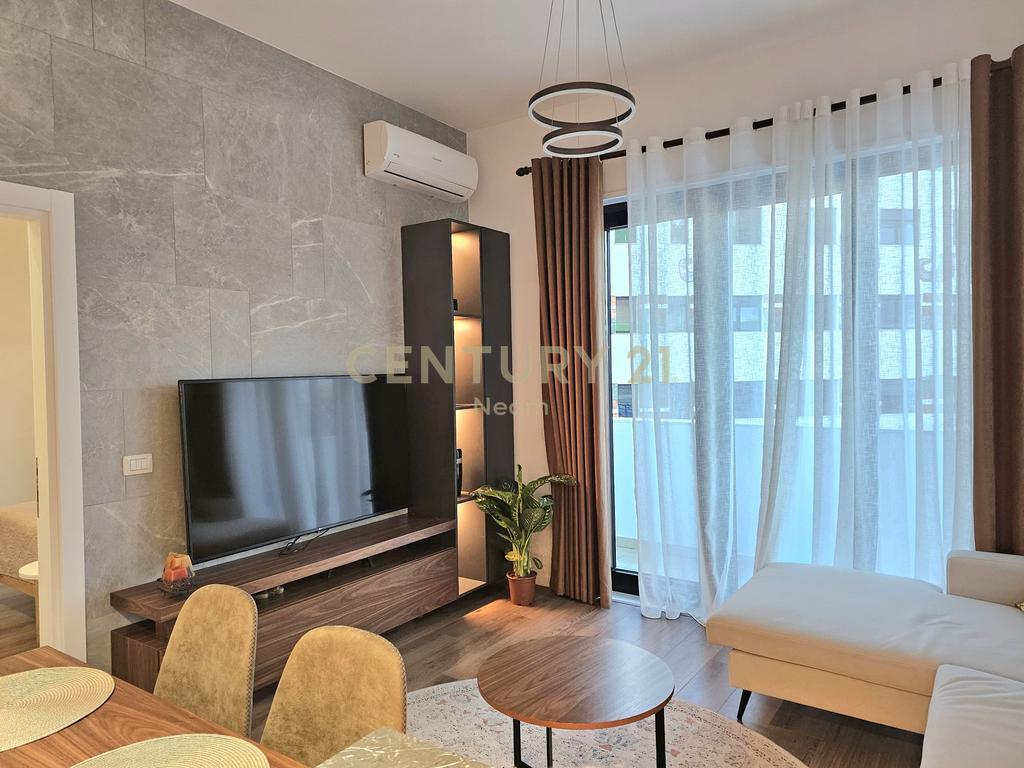 Apartament 2+1+1 me Qira Te Zgjatimi te Kodra e Diellit!