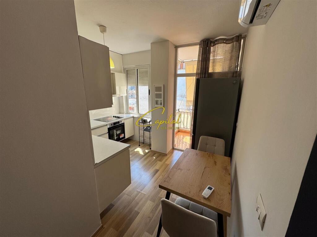 APPARTAMENTO IN AFFITTO 1+1 COMUNE DI PARIGI 650 EURO