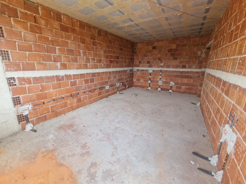 Shitet apartament 2+1 ne Kompleksin ne ndertim "Shehu Residence" ne Paskuqan
