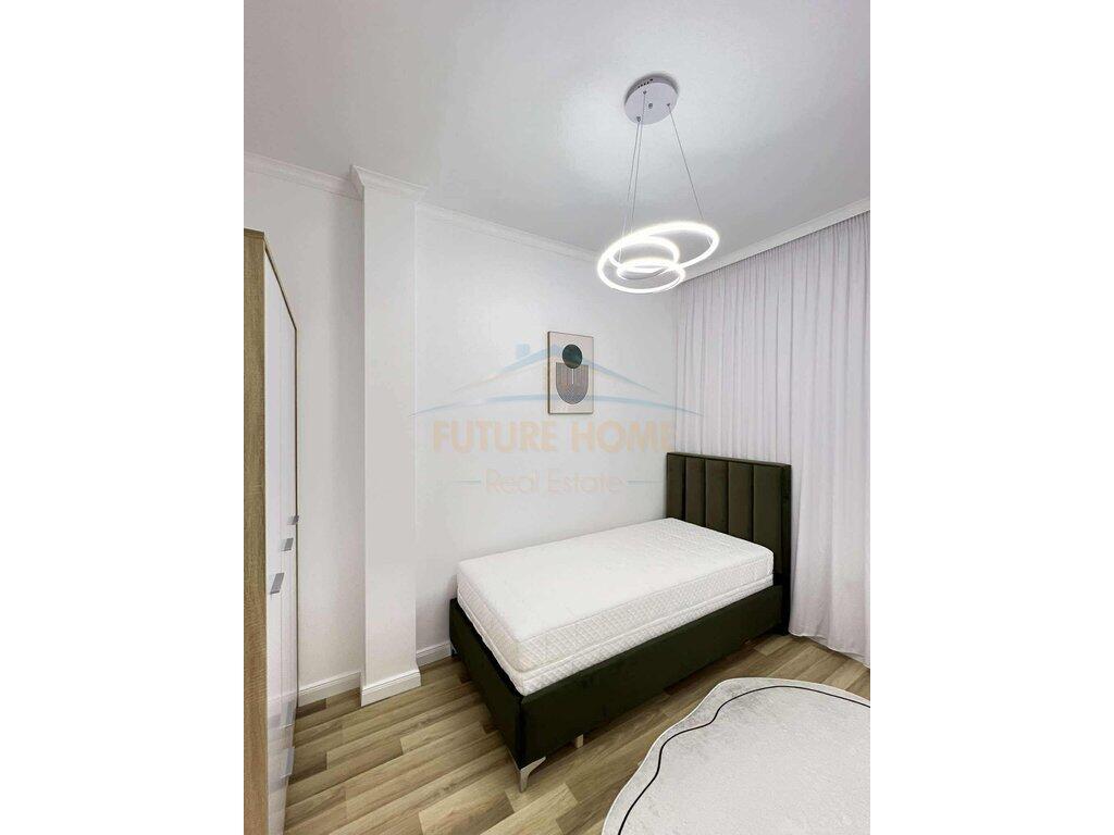 Shitet, Apartament 2+1, Unaza e Re, Tiranë.