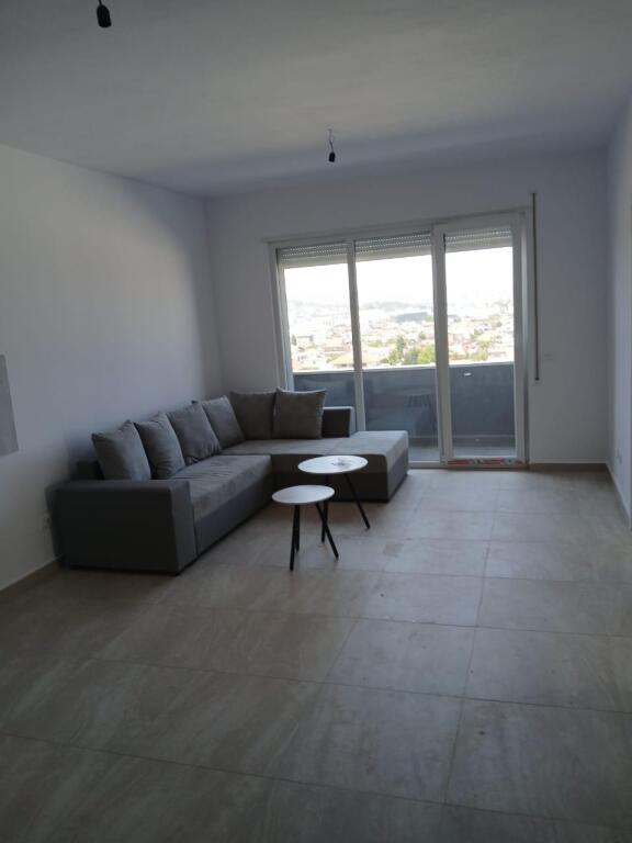 Apartament 2+1 me qera Univers City