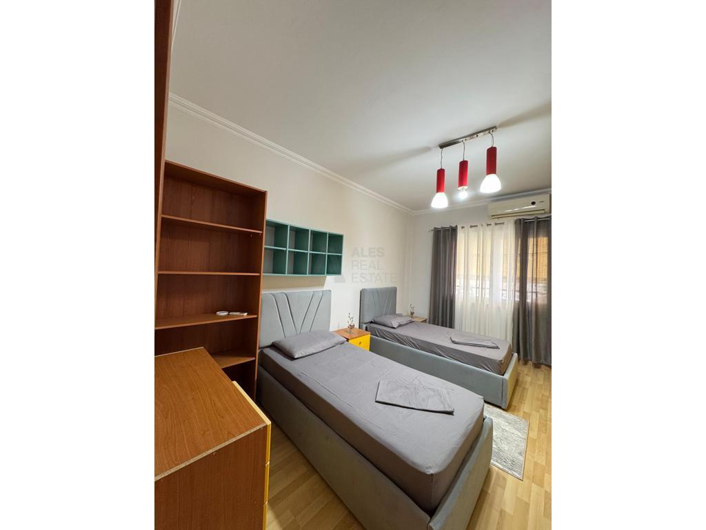In Affitto – Appartamento 2+1+2