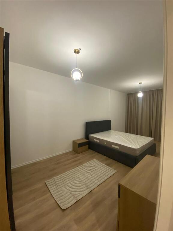 Jepet super apartament 2+1+garazhd me qera tek Univers City , Qtu , i pa banuar me pare