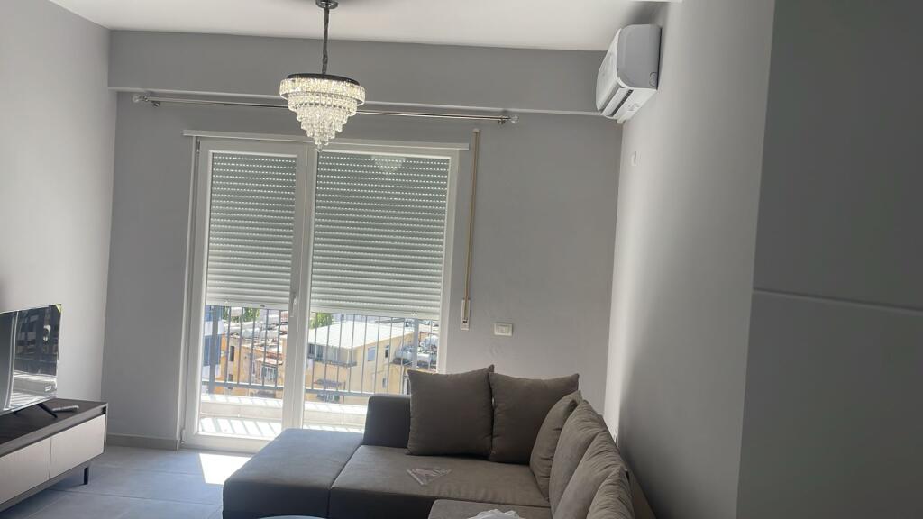 We rent a 2+1 apartment at Brryli, Tirana