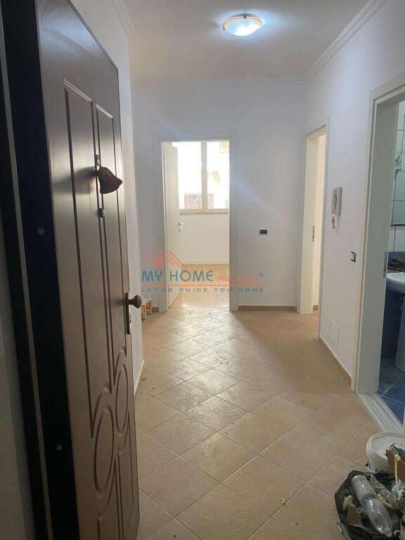 Office for rent on Tefta Tashko street in Tirana