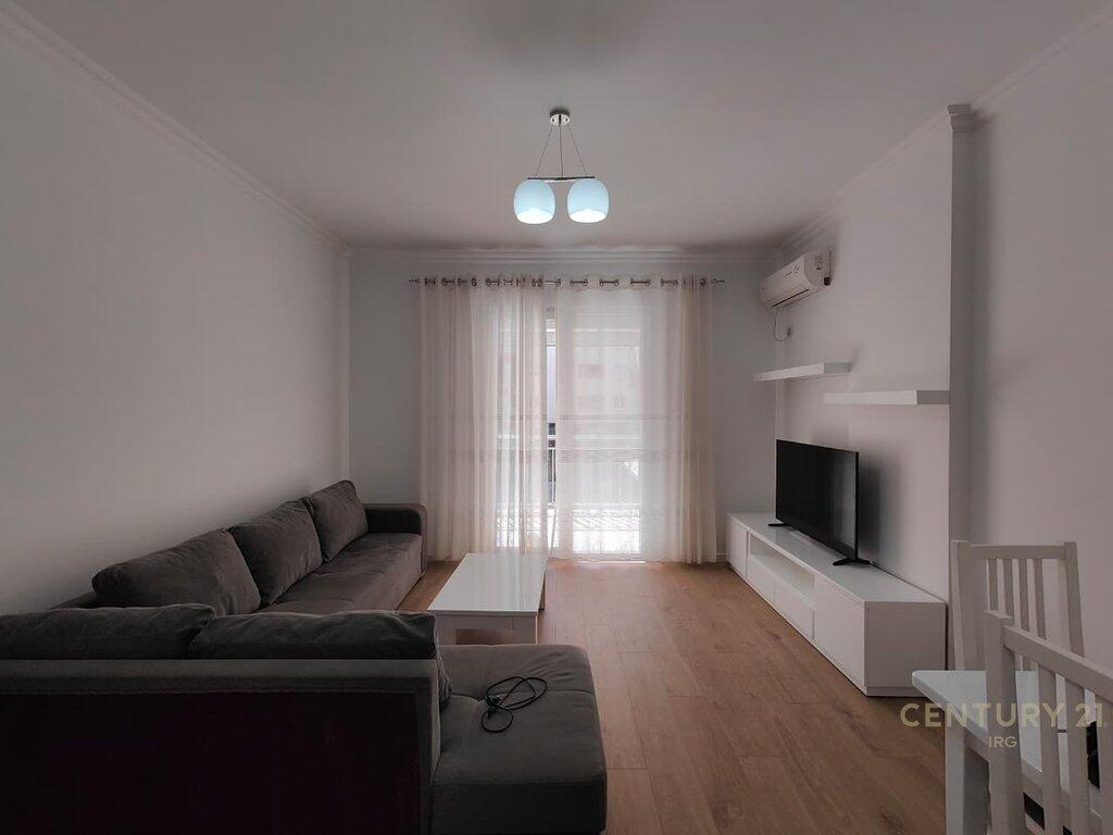 LEDA (irg121502) apartament 1+1 për qira tek oxhaku 550 LEK /muaj