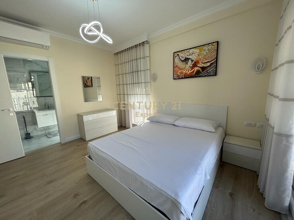 APARTMENT 2+1+3 TOILETS + PARKING SPACE FOR RENT – TEFTA TASHKO KOÇO STREET, PAZARI I RI!