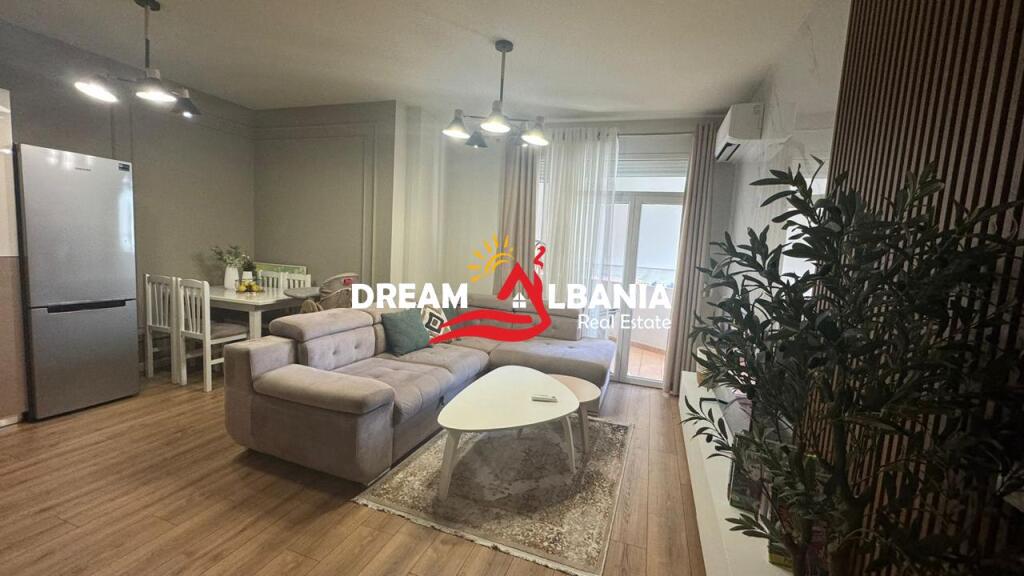 Appartamento 2+1+2WC in affitto in Via Elbasani a Tirana (ID 42215363)
