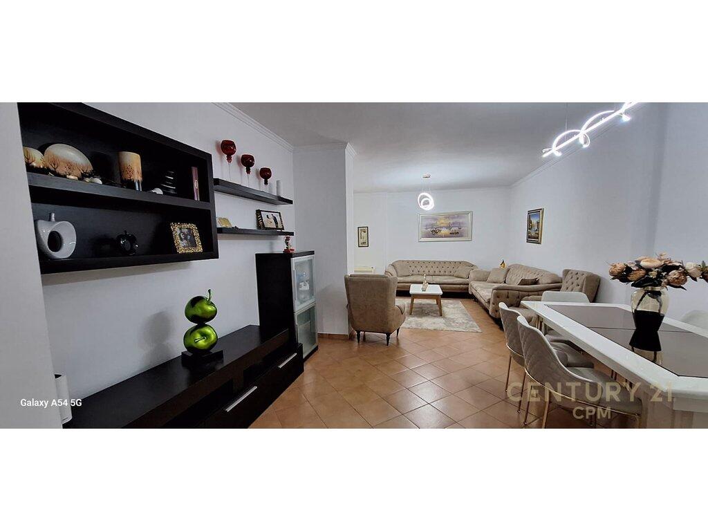 SHESIM APARTAMENT 2+1ME KUZHINE TE VECUAR TEK KOMUNA E PARISIT!