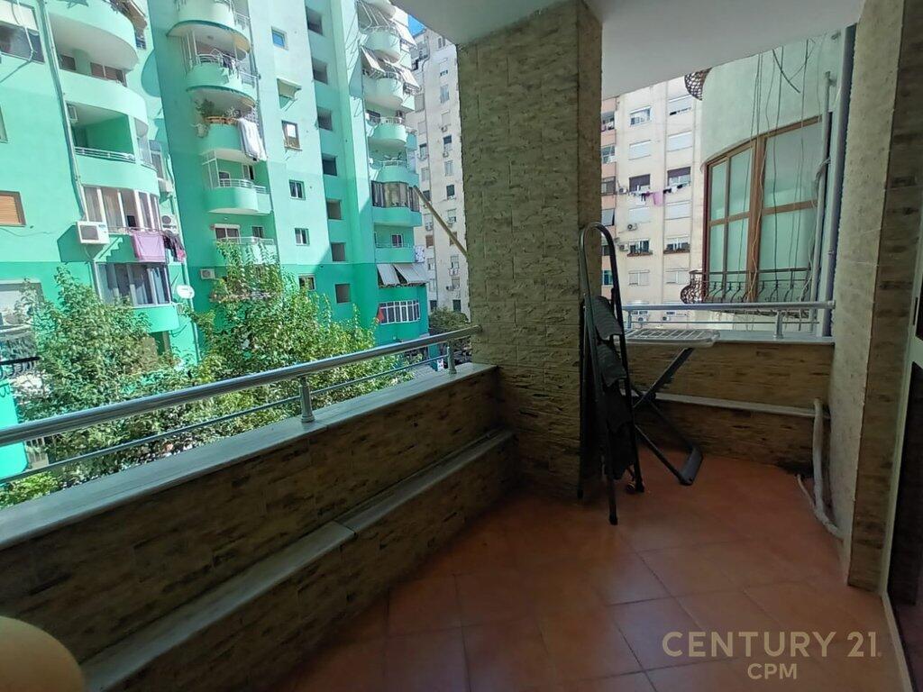 SHESIM APARTAMENT 2+1ME KUZHINE TE VECUAR TEK KOMUNA E PARISIT!
