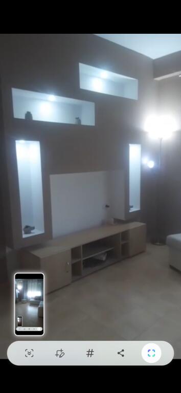 Jepet me qera 2+2 mobiluar 600 eu Liqeni That