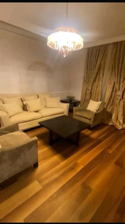 Jepet super apartament 1+1 me qera tek Shkolla e Kuqe