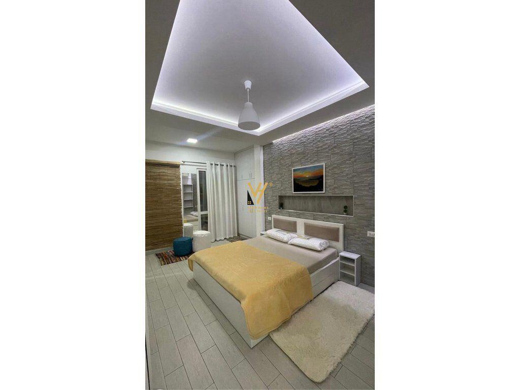 JEPET APARTAMENT 1+1+BLK ME QIRA TE KOMUNA E PARISIT 65.000 LEKE