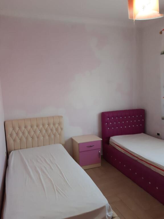 APARTAMENT ME QERA 2+1 SIRI KODRA 40.000 LEKE