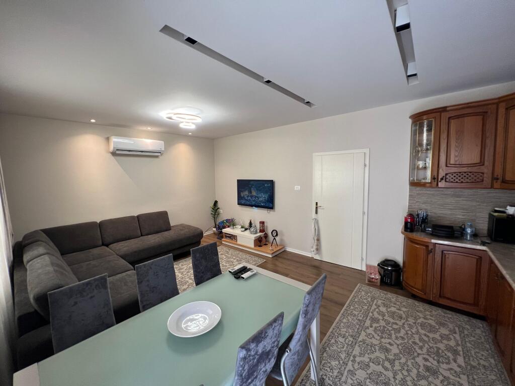 📣 QERA SUPER Apartament 2+1 Me Parking 📍 Allias 🛣️ Rruga "Sul Gjashta" 💶 Cmimi 500 Euro