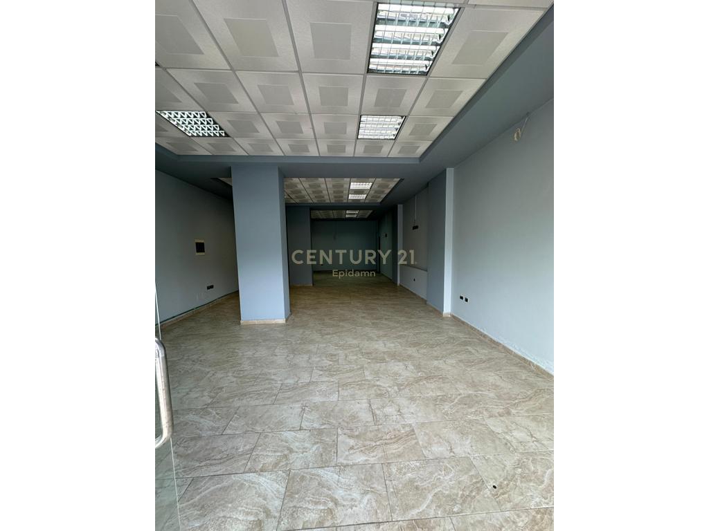 Ambient komercial për qira tek Lagjia e Re, Durrës 400€ | 90 m² 400 € /Muaj