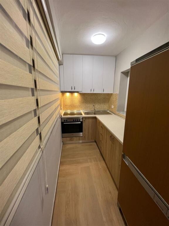 Appartamento 1+1+1 Balcone In Affitto