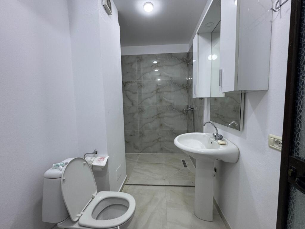 🏡 Appartamento 2+1 in Vendita – Vicino al Complesso Square 21 (non all'interno del complesso), Tirana