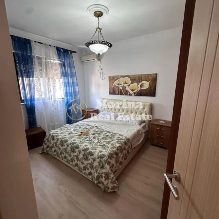 Shitet Apartament 2+1, Rruga Bardhyl, 147.000 Euro